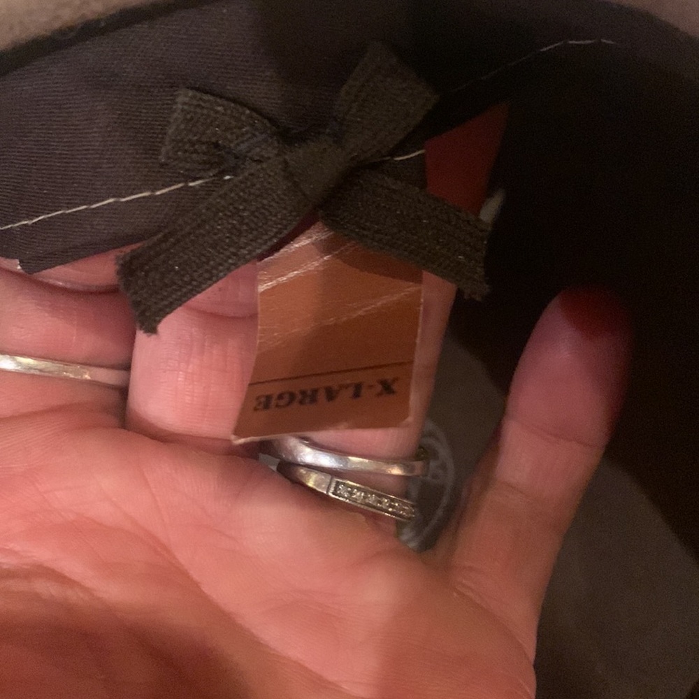Hat - Picture 4 of 10